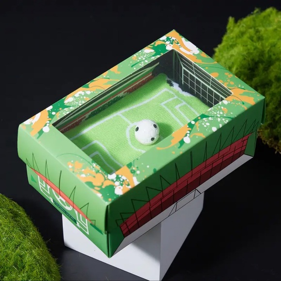 Socks - Unisex, Fun Soccer Print Crew Socks, NEW, One Size Fits Most, Giftable - Picture 7 of 12